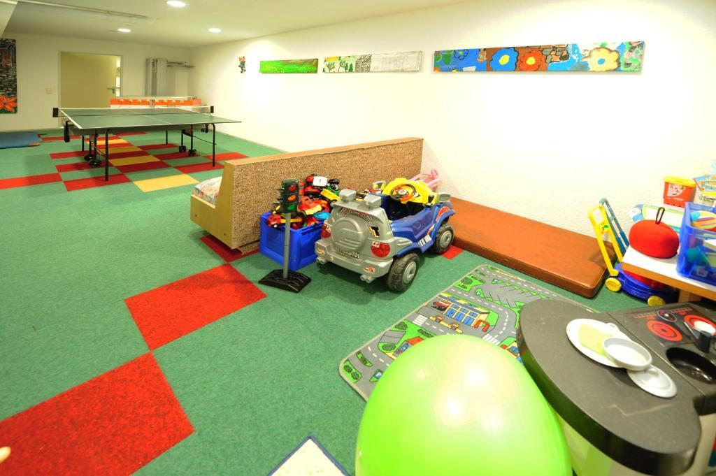 Hotel Toni Galtuer Luaran gambar
