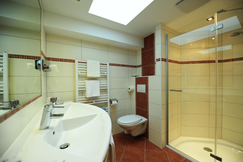 Hotel Toni Galtuer Bilik gambar