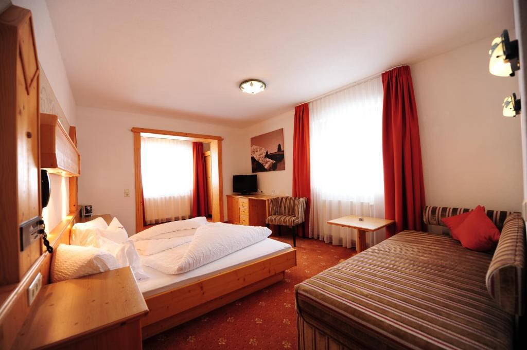Hotel Toni Galtuer Bilik gambar