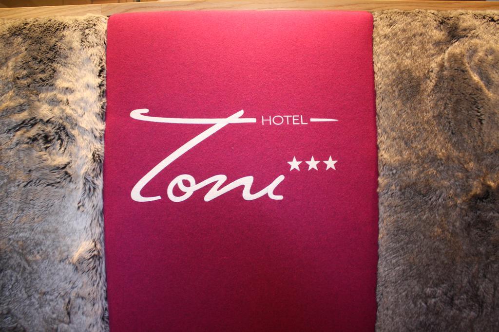 Hotel Toni Galtuer Luaran gambar